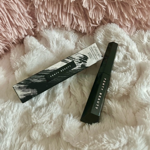 NEW Fenty Beauty Hella Thicc Volumizing Mascara Black Full Size - Picture 8 of 12